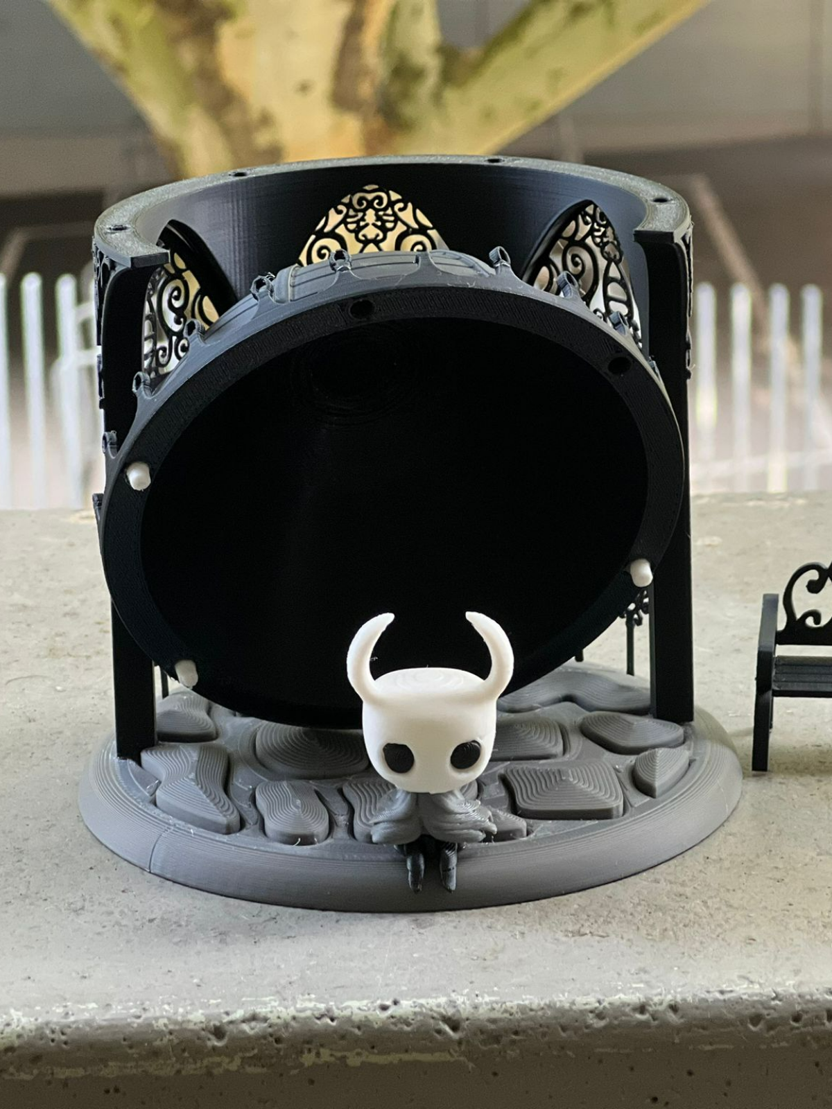 The Knight Figürü Diorama Sahne Seti Dirtmouth Bench - Hollow Knight